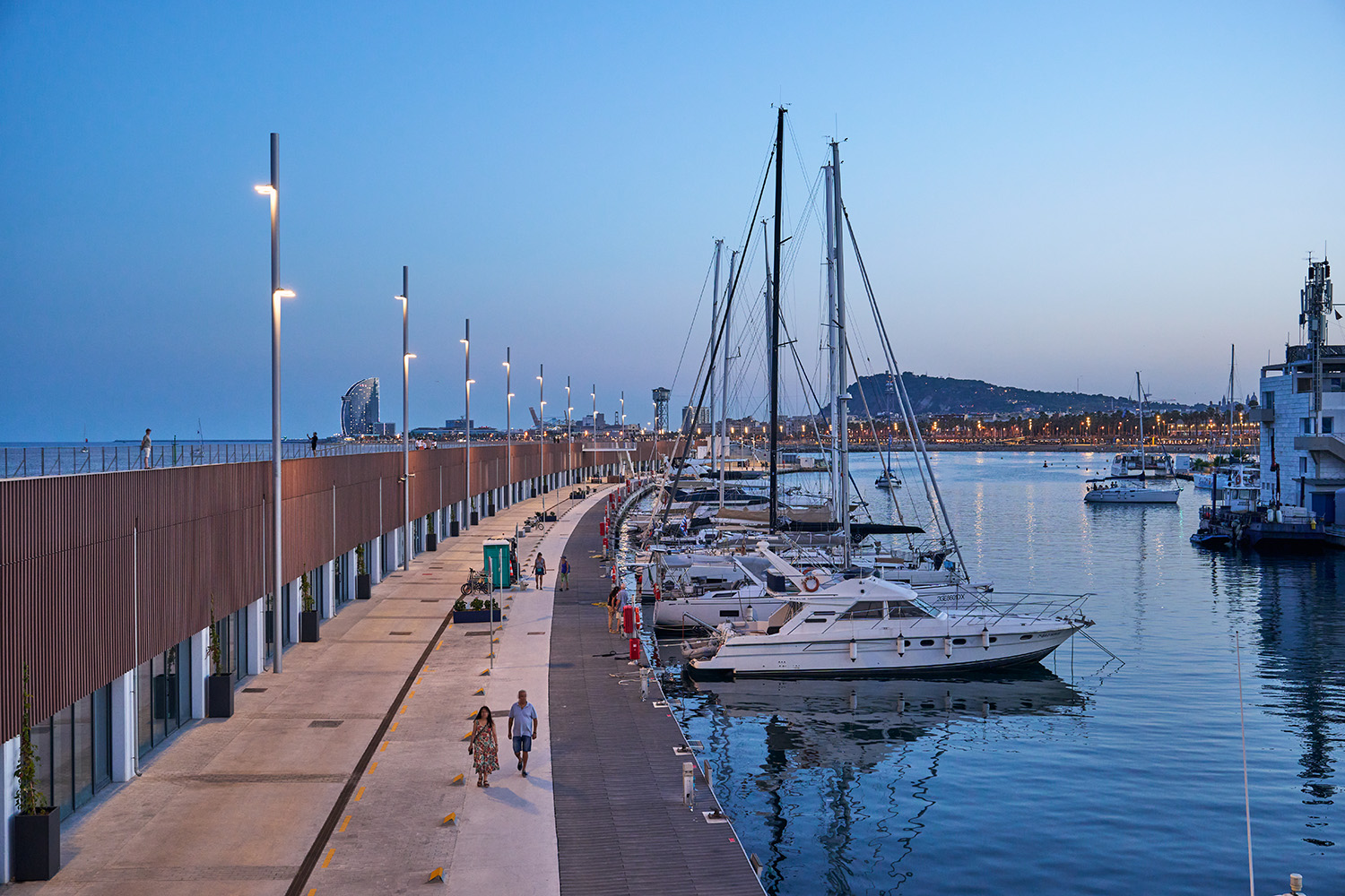 Iluminacion Roura Port Olimpic 16 -